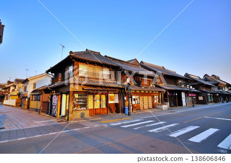 Koedo Kawagoe Ichiban-gai Shopping Street: A townscape of traditional storehouses 138606846