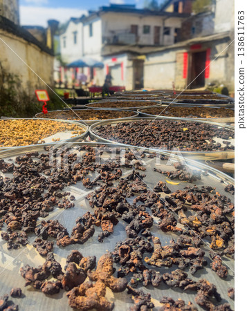 Traditional Chinese teas are fermented in the sun. Traditional Chinese teas are fermented in the sun. 138611763