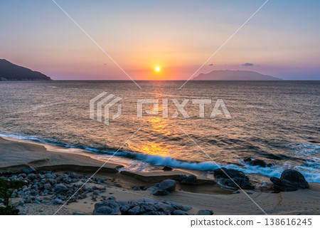 屋久島永田稻中濱的海龜築巢地，夜景（秋季） 138616245