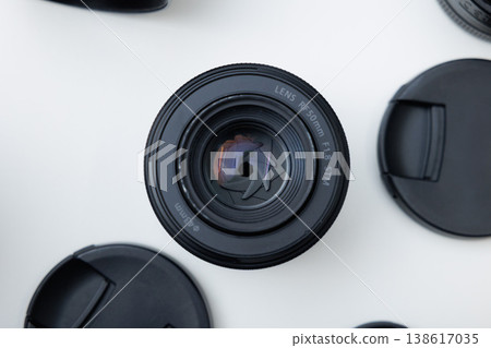Image of a single-lens reflex camera and telephoto lens Image of a single-lens reflex camera and telephoto lens 138617035