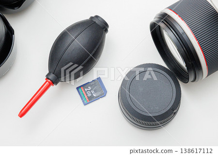 單眼相機和長焦鏡頭的影像 138617112
