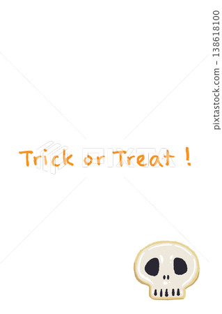 骷髏形狀的糖霜餅乾和一張寫著「不給糖就搗蛋」的垂直卡片 138618100