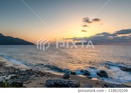 Sea turtle nesting grounds, Nagata Inakahama, sunset view, Yakushima (Spring) Sea turtle nesting grounds, Nagata Inakahama, sunset view, Yakushima (Spring) 138620206