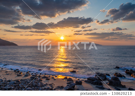 Sea turtle nesting grounds, Nagata Inakahama, sunset view, Yakushima (Spring) Sea turtle nesting grounds, Nagata Inakahama, sunset view, Yakushima (Spring) 138620213