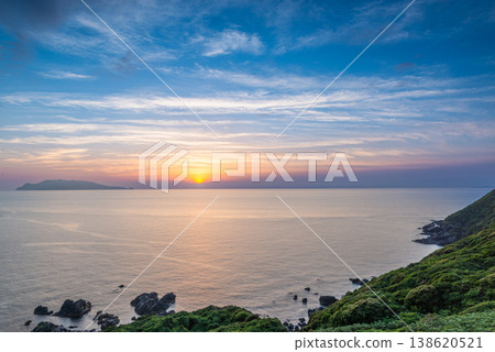 Sunset over the East China Sea: Yakushima Island, where gods reside (Spring) Sunset over the East China Sea: Yakushima Island, where gods reside (Spring) 138620521