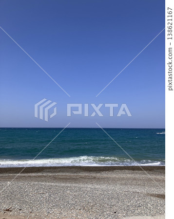 海浪拍打著岩石海岸（2） 138621167