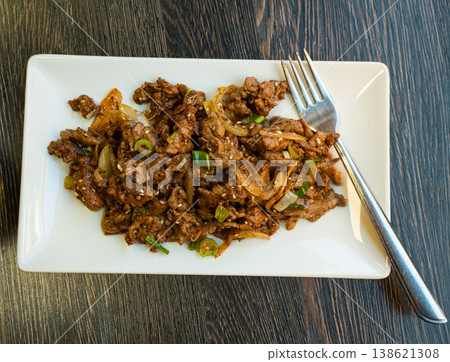 Chinese dish stir-fried beef with cumin 138621308