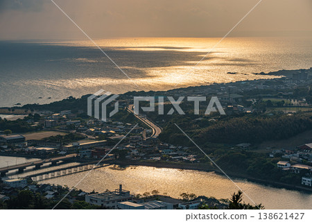 日出之路:屋久島,眾神居住之地(春季) 日出之路:屋久島,眾神居住之地(春季) 138621427