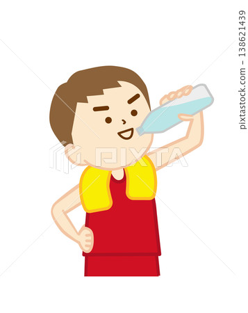 兩個男孩(上半身)脖子上圍著毛巾,雙手叉腰,微笑著喝水。 兩個男孩(上半身)脖子上圍著毛巾,雙手叉腰,微笑著喝水。 138621439