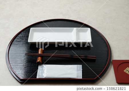 日本料理背景:用於創建餐桌佈置和用餐場景圖片的背景圖片。 日本料理背景:用於創建餐桌佈置和用餐場景圖片的背景圖片。 138621821