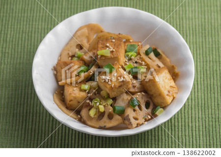 Simmered lotus root and fried tofu Simmered lotus root and fried tofu 138622002