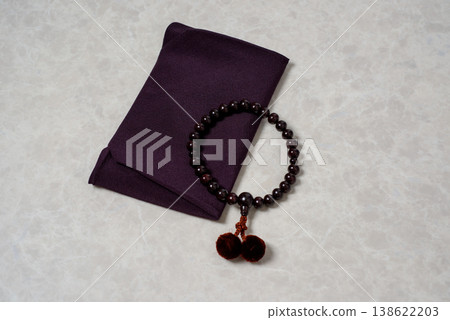 Condolence money, image of a funeral: an offering or cash made with feelings of remembrance for the deceased, who was a close friend. 138622203