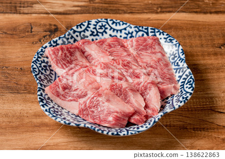 上等裙邊牛排：一道美味可口的高品質牛肉烤肉料理。 138622863