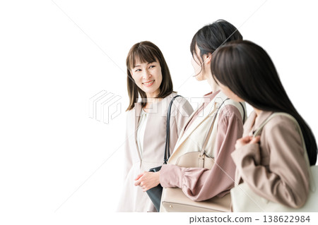辦公室排隊微笑的女企業家(職業婦女、職業母親) 辦公室排隊微笑的女企業家(職業婦女、職業母親) 138622984