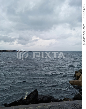 sea 138623712