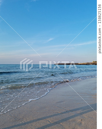 This is the dawn view of Gwakji Beach in Jeju. This is the dawn view of Gwakji Beach in Jeju. 138625156