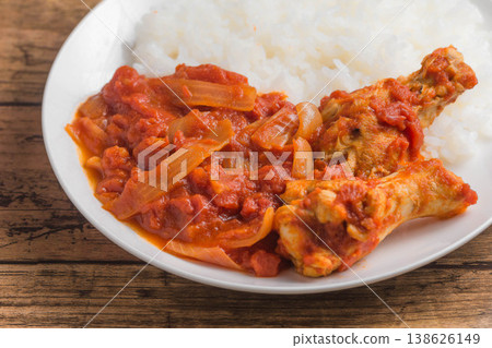 番茄醬燉雞翅配米飯 138626149