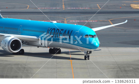 大韓航空飛機在羽田機場 大韓航空飛機在羽田機場 138626311