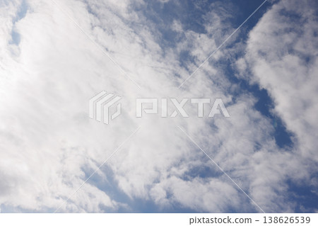 Sky 00279 138626539
