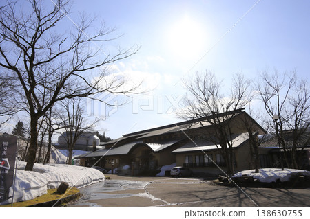 春天的鄉村,雪仍殘留著:道之站 鐘野之裡 高柳 春天的鄉村,雪仍殘留著:道之站 鐘野之裡 高柳 138630755