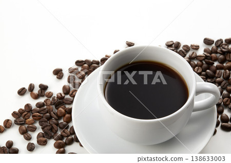 Image of a hot coffee on a white background Image of a hot coffee on a white background 138633003