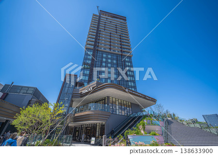 **Oimachi Tracks** front view against a blue sky [Shinagawa Ward, Tokyo] 138633900