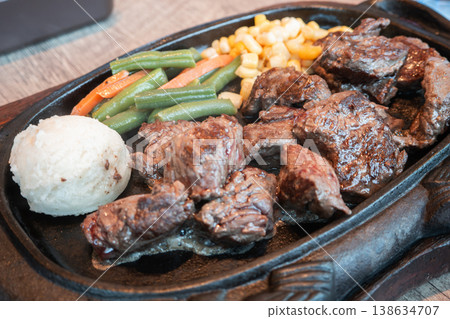 Steak Teppanyaki Beef Food Beef Steak ビーフステーキ ステーキ Steak Teppanyaki Beef Food Beef Steak ビーフステーキ ステーキ 138634707