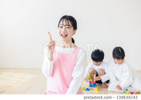 幼兒園老師 138638142