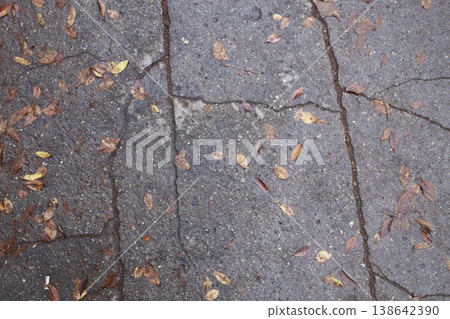 Crack background texture of rough asphalt top view. 138642390