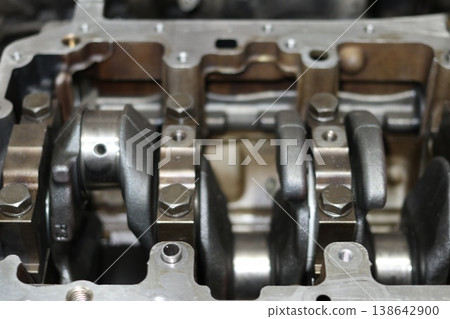 Service of car engine cylinder head. Service of car engine cylinder head. 138642900