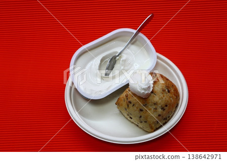 Philadelphia cheese and grain bun. 138642971