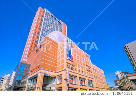 Tokyo cityscape, April 8th. View of Carrot Tower, Sumitomo Mitsui Banking Corporation, and TOKYU in front of Sangenjaya Station. 138645191