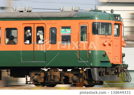 [JR-W] Sanyo Main Line 113 series train (formerly Kyoto depot: Okayama ⇔ Mihara) 138649331