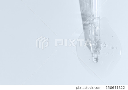 Liquid cosmetic product for the skin or medicine in a pipette. Copy space Liquid cosmetic product for the skin or medicine in a pipette. Copy space 138651822