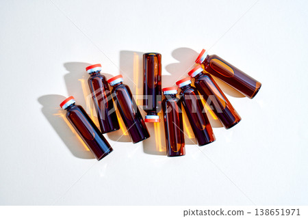 Medical amber vials for pharmaceutical research and healthcare Medical amber vials for pharmaceutical research and healthcare 138651971