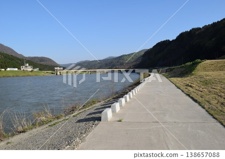 最上川 日本三大激流 138657088