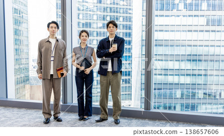 橫向事業群 138657606