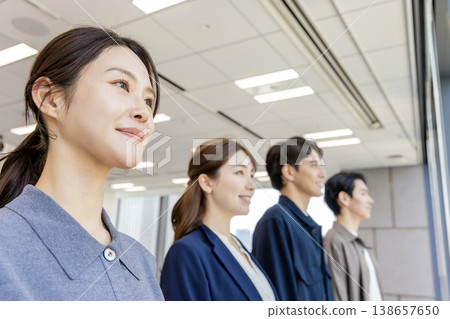 Horizontal business group Horizontal business group 138657650