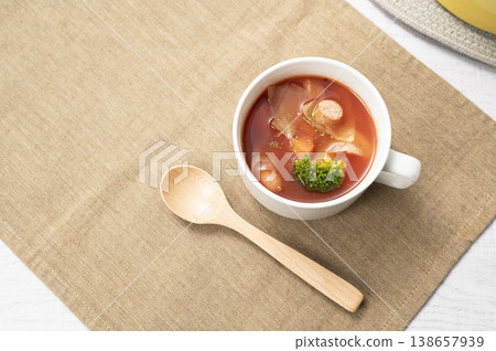 蔬菜通心粉湯 138657939