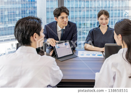 Business Hospital Doctor Research MR Meeting Business Negotiation 138658531