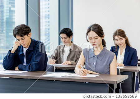 參加考試的人 參加考試的人 138658569