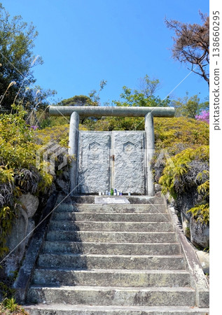 Nomi Rinshu Shrine 138660295