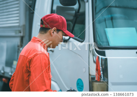 卡車修理工 138661073