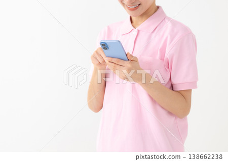 有智慧型手機的女人 138662238
