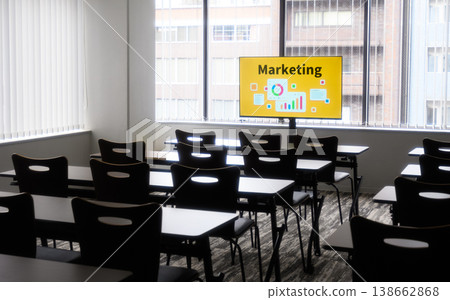 行銷課程的空教室 138662868