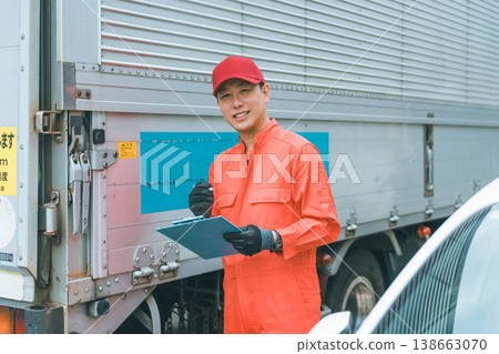 Large Vehicle Mechanic Large Vehicle Mechanic 138663070