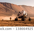 太空人和探測車在火星表面執行太空任務，背景是岩石遍布的沙漠荒野和山脈。 138664925