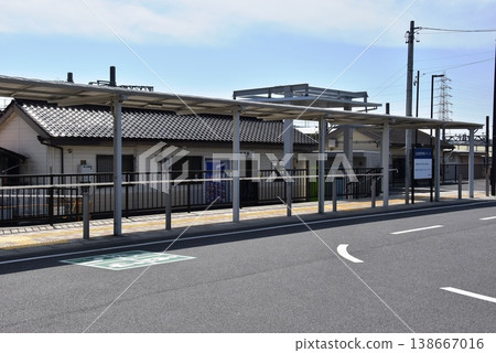 Mie Prefecture: Utsube Station and station square rotary of the Yokkaichi Asunaro Railway Mie Prefecture: Utsube Station and station square rotary of the Yokkaichi Asunaro Railway 138667016