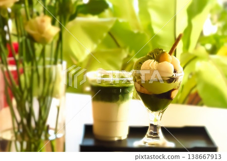 Matcha latte and matcha parfait Matcha latte and matcha parfait 138667913