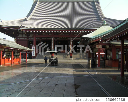 淺草寺。 淺草寺。 138669386